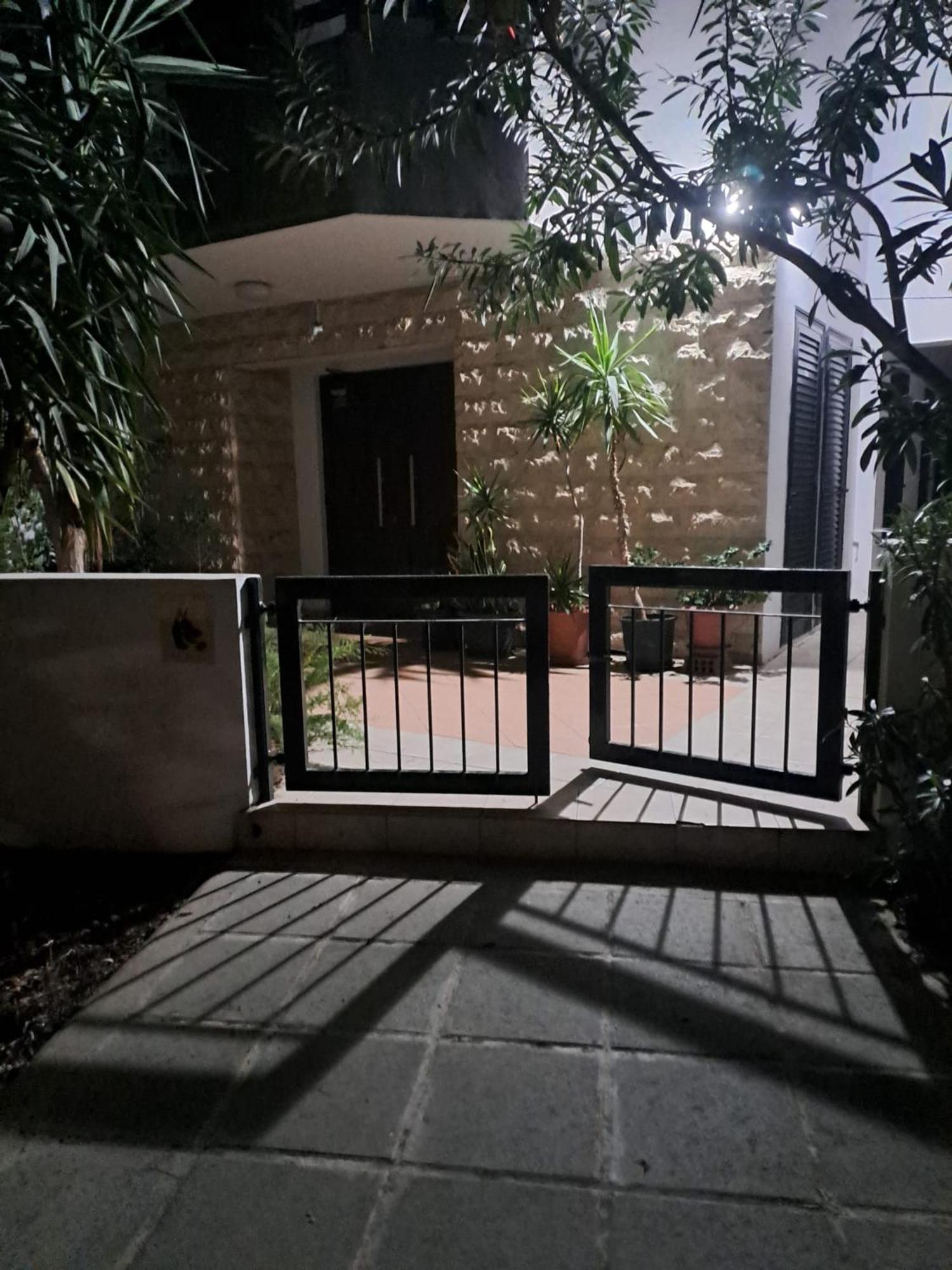 St. Lazaros Seaside Apartment 拉纳卡 外观 照片